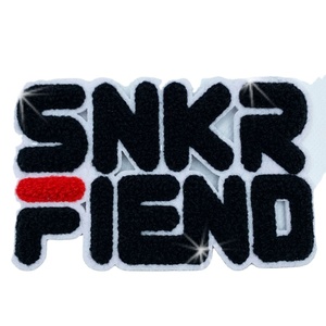 Design d'usine personnalisé Lettres colorées Noël <span class=keywords><strong>Mickey</strong></span> Iron-on Jogger Set Chenille Brodé Badges Patches pour Trucker Hat - Product Image 1