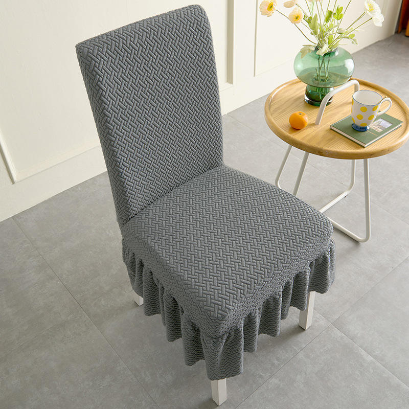 สีเทาเข้ม (ชายกระโปรง)