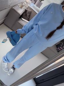 Y2146 3D防光标标志天鹅绒纯色简约多功能圆领长袖宽松情侣连帽衫套装 - Product Image 6