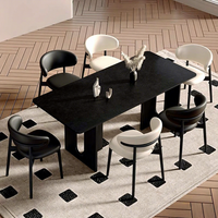 Ensemble de table à manger minimaliste moderne italien, design en marbre suspendu, pieds en bois écologiques, luxe léger pour petit appartement