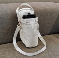 Sac de Sport Magnétique pour Bouteille Sling avec Fixation Magnétique, Support de Bouteille d'Eau, Pochette de Gym, Sac Bandoulière de Voyage