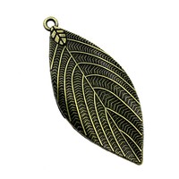 Pendentif en alliage de zinc bronze antique motif feuille à veinage chevrons 50x22mm pour décoration de table de mariage d'automne