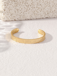 Bracciale Inciso con Motivi Islamici Arabi, Placcato Oro 18K in Acciaio Inossidabile, Braccialetto alla Moda per Donne, Vendita all'Ingrosso - Product Image 2