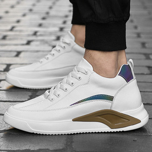 <span class=keywords><strong>Chaussures</strong></span> <span class=keywords><strong>de</strong></span> sport décontractées à taille haute pour hommes Trendy Two-Layer White Inner Color-Changing Striped Upper with Mesh Doublure Augmentation <span class=keywords><strong>de</strong></span> la hauteur - Product Image 4