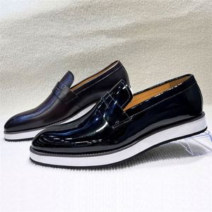 Zapatos de Hombre Hechos a Mano en Cuero Genuino - Calidad Premium, Formales y Casuales, Deportivos, Sin Cordones, para Primavera - Venta al Por Mayor desde China - Product Image 5
