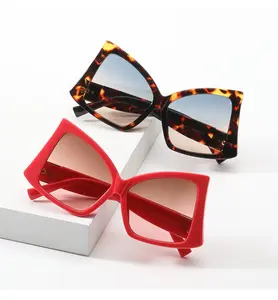 نظارات شمسية ذات قوس عتيق 2024 كبيرة مربعة الشكل بإطار منحني من Punk Y2K وذات تصميم مخصص حسب الطلب للرجال والنساء باللون الأسود والبلاستيك وأوروبية وأمريكية