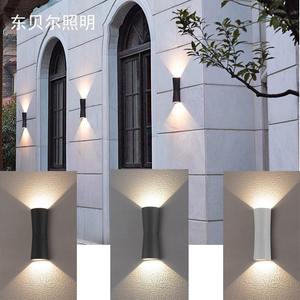 Lámpara de Pared Exterior LED de Doble Cabezal, Moderna, Impermeable, Iluminación Superior e Inferior para Hoteles, Patios, Paredes Exteriores y Pilares - Product Image 2
