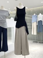 Ensemble de tenue de style coréen : Haut camisole noir haut de gamme pour femme, pantalon ample vintage rayé taille haute à jambes larges pour l'été
