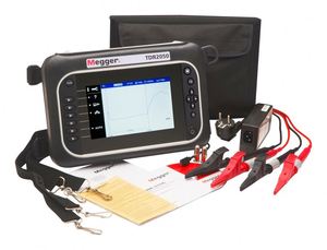 เครื่องตรวจสอบตำแหน่งจุดเสียสายเคเบิลแบบสองช่องทาง Megger TDR2050 สำหรับงานไฟฟ้า - Product Image 3
