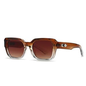 Lunettes de soleil carrées modèle populaire pour hommes européens et américains avec lentille PC UV400 pour la photographie de rue commerce extérieur transfrontalier - Product Image 4