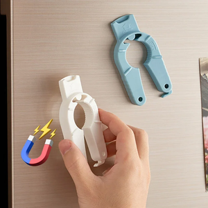 Ouvre-bouteille en plastique magnétique multifonction, ouvre-boîte universel antidérapant, ouvre-bouteille à torsion, gadget de cuisine - Product Image 6