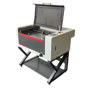 Machine de fabrication de tampons en caoutchouc automatique à refroidissement par eau 4060, graveur laser pour <span class=keywords><strong>tampon</strong></span> de date et logo en caoutchouc - Product Image 1