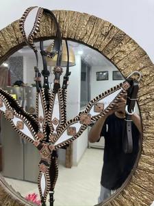 ชุดอุปกรณ์ขี่ม้าหนังแท้แบบตะวันตกอเนกประสงค์สำหรับขายส่ง พร้อมบังเหียนปรับได้และอานม้าที่นั่งสบายสำหรับขี่ม้าในฟาร์ม - Product Image 5