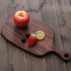 Tabla de cortar de madera maciza de nogal negro con asa rectangular para uso doméstico, comida para bebés, pasteles, sushi y presentación. - Product Image 3