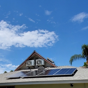 เครื่องปรับอากาศแบบแยกส่วน 18000 บีทียู 2 แรงม้า ใช้พลังงานแสงอาทิตย์ 100% แบตเตอรี่ 48 โวลต์ รุ่น FD-OFF-52GW-DC ระบบปรับอากาศพลังงานแสงอาทิตย์ FD-OFF-52GW - Product Image 6