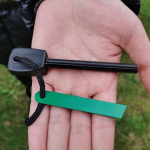 Listo para enviar Arrancador de fuego <span class=keywords><strong>Camping</strong></span> Emergencia al aire libre Flintstones Magnesio Flint Fire Starter - Product Image 3