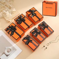 Vente en gros de 50 boîtes cadeaux rigides écologiques exquises pour le rangement de rouges à lèvres et de parfums avec logo personnalisé