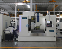 Machine de fraisage CNC 5 axes VMC1160 pour pièces en profilés d'aluminium Usinage CNC de haute précision