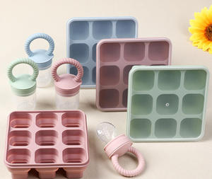 BUYUER Bandeja de silicona plegable para cubitos de hielo con tapa - Molde de hielo de 9 celdas de fácil desmolde con cubierta de PP, apilable y que ahorra espacio - Product Image 3