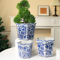 Pot de fleurs en céramique de luxe écologique peint à la main avec motif floral bleu et blanc pour la décoration intérieure