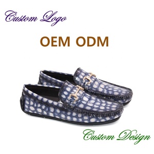 Mocassins en cuir véritable pour hommes à motif croco, semelle en caoutchouc, boucle métallique, chaussures de conduite à enfiler OEM pour affaires et usage quotidien - Product Image 1