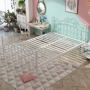 Lit en fer style européen, lit princesse, simple, moderne, <span class=keywords><strong>nordique</strong></span>, double, taille Queen, lit en fer rouge tendance, modèle de cadre de lit en acier - Product Image 4