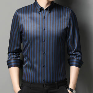 <span class=keywords><strong>Chemise</strong></span> d'affaires élastique rayée à manches longues décontractée mince d'âge moyen et jeune <span class=keywords><strong>chemise</strong></span> rayée à manches longues pour hommes <span class=keywords><strong>repassage</strong></span> gratuit - Product Image 3