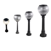 Lámpara Solar LED para Camino Exterior, Columna con Ángulo de Haz de 360°, Luz Blanca Cálida, IP65 Resistente al Agua, Batería de Litio Recargable, Sensor de Luz