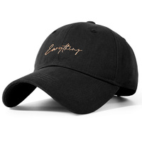 Casquettes de baseball en sergé six panneaux en mélange polyester/coton, broderie plate de haute qualité, lettres tendance, style courant, pour femmes et hommes, avec détails métalliques