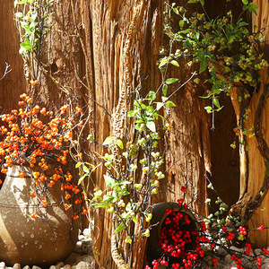 Yihua Floral Art – Branches de houx artificielles, fleurs en soie rouges, décorations de fruits artificiels pour la maison, l'hôtel, arrangements de style zen - Product Image 4