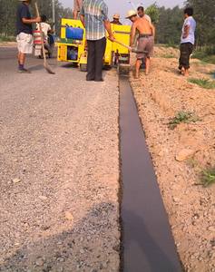 آلة رصف الخرسانة الأوتوماتيكية الاحترافية بمحرك ديزل، معدات ثقيلة لبناء الأرصفة والطرق - Product Image 3