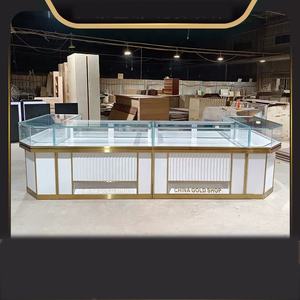 Vitrine <span class=keywords><strong>de</strong></span> présentation <span class=keywords><strong>de</strong></span> bijoux en 3D pour <span class=keywords><strong>magasin</strong></span> <span class=keywords><strong>de</strong></span> gros en Chine, design d'intérieur commercial, avec un beau logo - Product Image 3