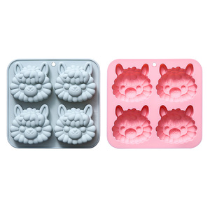 Moules à gâteau en silicone à 4 cavités, design sur le thème des moutons, de qualité alimentaire, réutilisables, mignons, en silicone magnétique, pour chocolat, bonbons et glace, moule DIY - Product Image 1