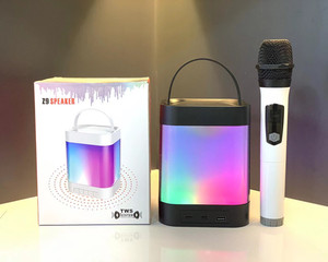 Haut-parleur stéréo sans fil Blue Tooth de style le plus récent avec lampe de table à lumière LED RVB Portable extérieur sans fil K Song Tablet PC Speaker - Product Image 6