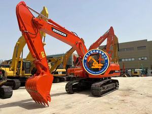 Excavatrice sur chenilles Doosan DH220LC-7 avec godet d'une capacité de 1,38 m³, puissance de 118 kW, poids de 22 500 kg, excavatrice de taille moyenne - Product Image 2