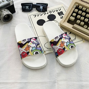 Claquettes et sandales de créateur, claquettes de plage, claquettes d'extérieur en PVC par sublimation, chaussures et sandales pour femmes, pantoufles d'intérieur - Product Image 1