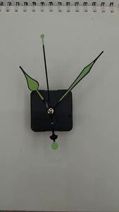 Mécanisme d'horloge avec aiguilles, mouvement d'horloge avec support en plastique, moteur d'horloge avec aiguilles pour la réparation et le remplacement d'horloges murales DIY - Product Image 3