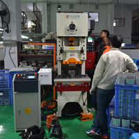 Machine d'alimentation NC LIHAO certifiée CE, directement de l'usine, moteur en acier inoxydable, alimentation haute vitesse (jusqu'à 20 m/min), contrôle PLC pour le métal