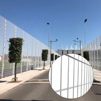 Valla de Alambre Doble High 868 con Soportes Triangulares para Mayor Estabilidad