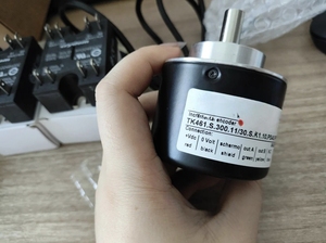 Encodeur rotatif incrémental TK461-S-300 300 PPR le plus vendu pour CNC et usage industriel, disponible à la vente - Product Image 2