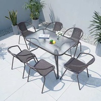 Ensemble de meubles de jardin pour balcon extérieur avec parasol de loisirs, table et chaises pliantes, ensemble trois pièces, design minimaliste moderne