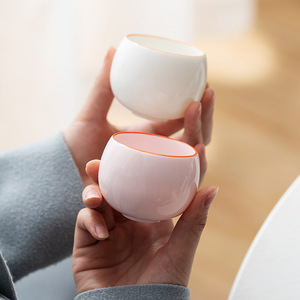 Tasse à thé en porcelaine blanche Master Cup pour le thé Kung Fu - Product Image 4