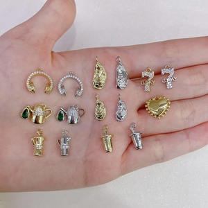 CZ9110ミニタイニー18kゴールドメッキCZマイクロペーブイヤホンコーヒーメーカーポットモカポットマティーニカクテルドリンクラッキーナンバー7チャーム - Product Image 5