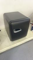 Réfrigérateur compact vertical 68L, dégivrage automatique, verrouillage de la porte, contrôle numérique, refroidissement par air, température unique, multi-prises, éclairage LED