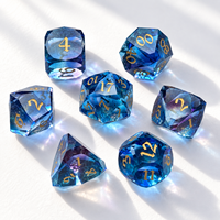 Ensemble de dés polyédriques en cristal de verre dégradé bleu violet, 7 pièces, dés à chiffres encreés d'or pour jeux de société de table Dragons TRPG