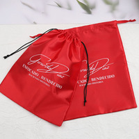 Sac à main en satin de soie de haute qualité avec cordon de serrage Sac à main d'emballage Sac à poussière Taille d'emballage avec logo personnalisé Caps de perruque Pochette en satin de poussière