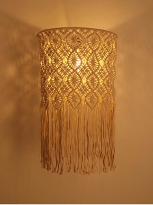 Lámpara de Techo Bohemia de Macramé Ecológica, Redonda, con Borlas, Decoración Dorada para Interiores del Hogar, de Rajasthan - Product Image 1