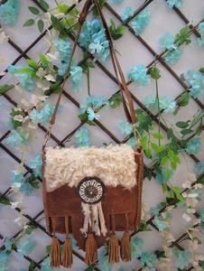 Sac fourre-tout décontracté pour femme en cuir véritable marron fait main avec doublure en coton premium et fermeture éclair robuste - Product Image 4