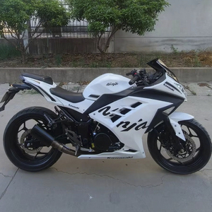 Moto sportive <span class=keywords><strong>Kawasaki</strong></span> Ninja 400cc d'occasion pour la conduite sur route - Product Image 2