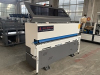 Machine à plaquer les chants automatique à 5 fonctions avec coupe fine pour contreplaqué de panneaux de particules de mélamine MDF